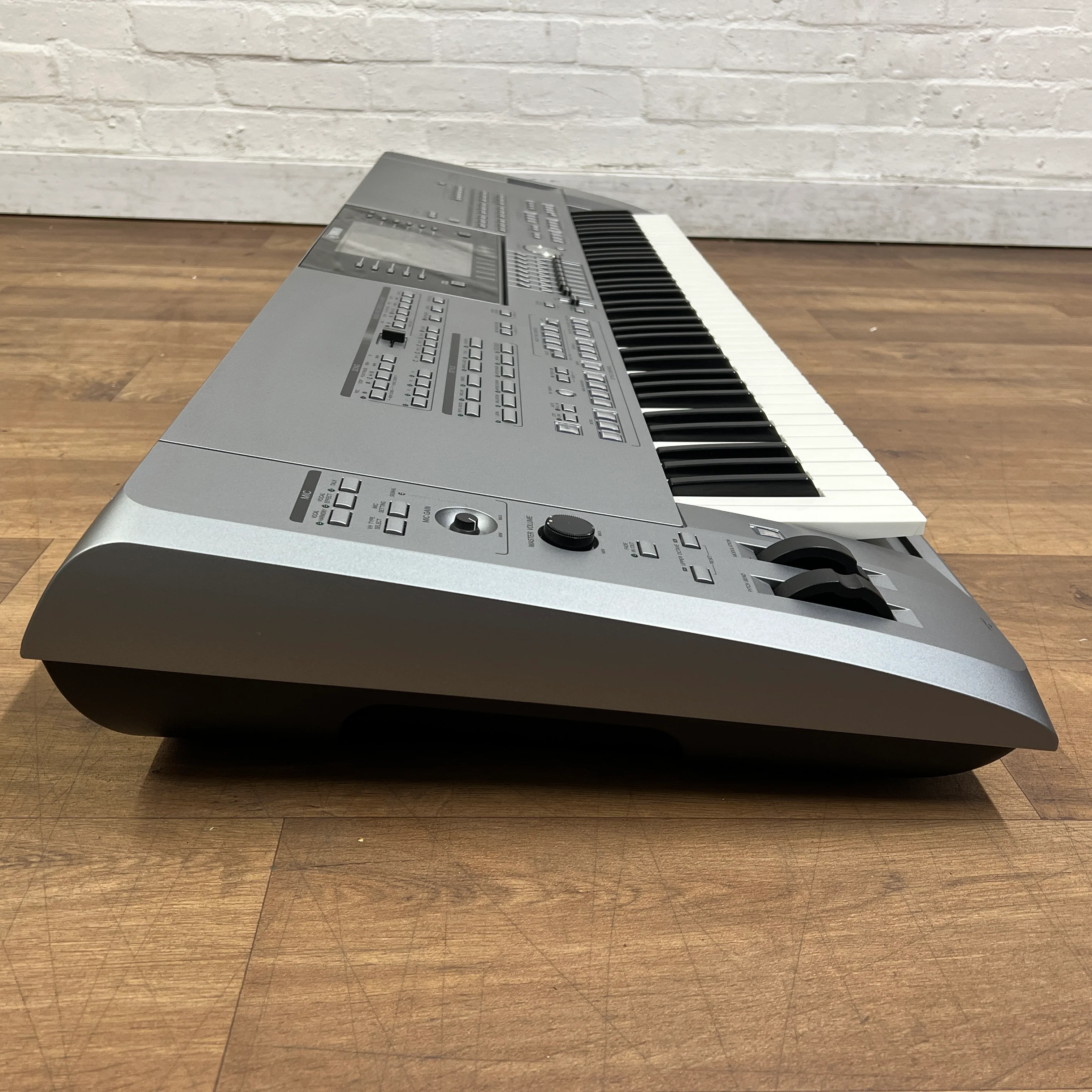 Yamaha Tyros 5 76 Keyboard With Speaker System; Serial No: BAVY01005 | Second Hand - Image 7