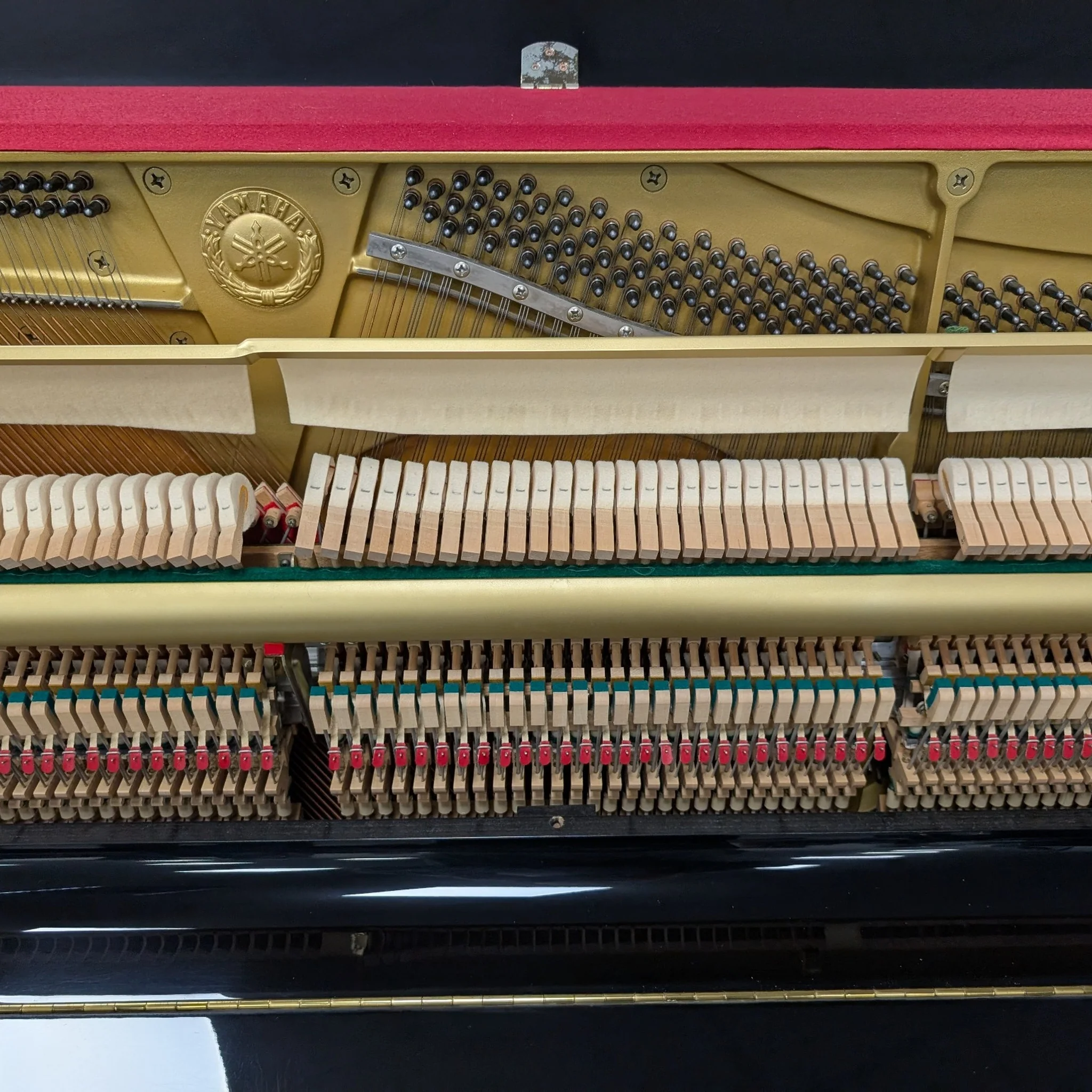 Yamaha U10 B1 Upright Piano in Polished Black: Serial No: 4406847 | Second Hand - Image 6